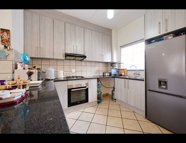3 BEDROOM TOWNHOUSE FOR SALE IN HALFWAY GARDENS
